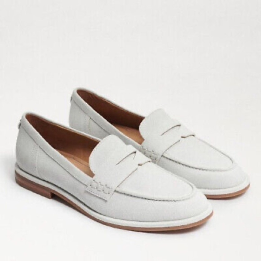 Sam Edelman Birch Suede Loafers in Light Sage Green Size 6.5